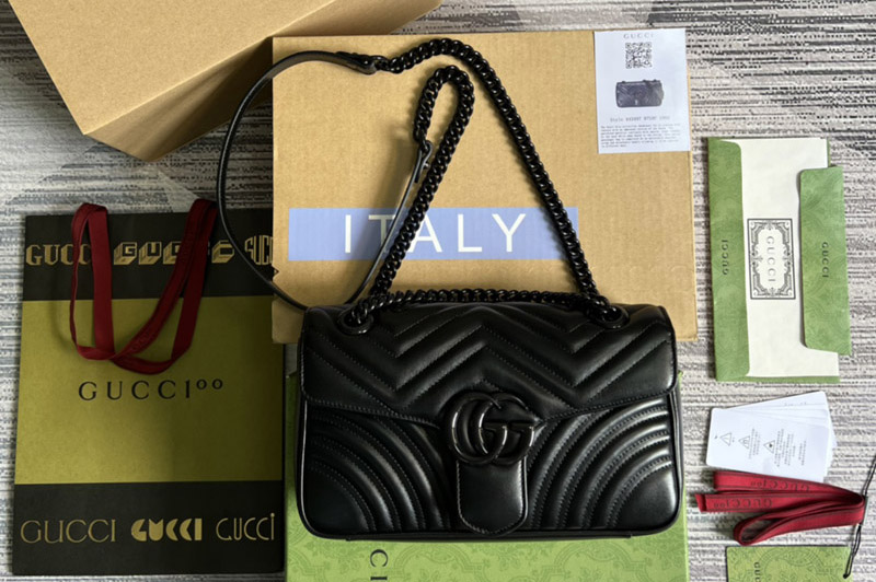 Gucci 443497 GG Marmont small shoulder bag in Black matelassé chevron leather
