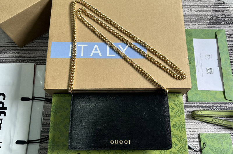 Gucci 772643 chain wallet with gucci script in Black leather
