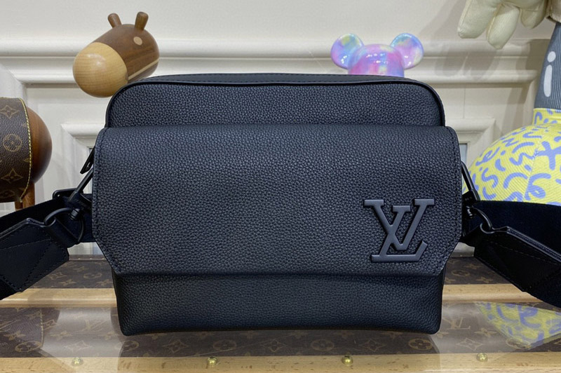 Louis Vuitton M22482 LV Fastline Messenger bag in Black Cowhide leather