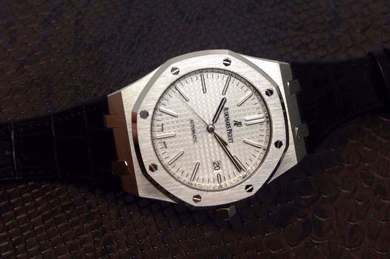 Audemars Piguet Royal Oak 41mm 15400 1:1 Best Edition Silver Dial on Black Leather Strap MIYOTA9015