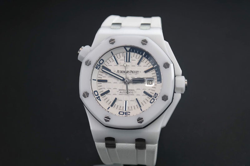 Audemars Piguet Royal Oak Offshore Diver White Ceramic Noob Best Edition on White Rubber Strap A3120