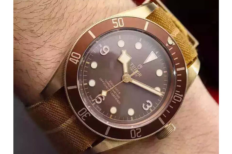 Tudor Heritage Black Bay Bronzo ZF Best Edition on ASSO Brown Leather A2824