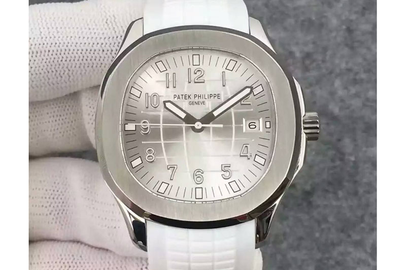 Patek Philippe Aquanaut Jumbo SS White Textured Dial on White Rubber Strap A324