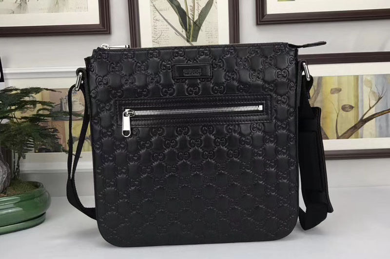 Gucci 406408 Signature leather messenger Bags Black