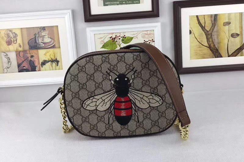 Gucci 409535 Bee GG Supreme Mini Chain Bags