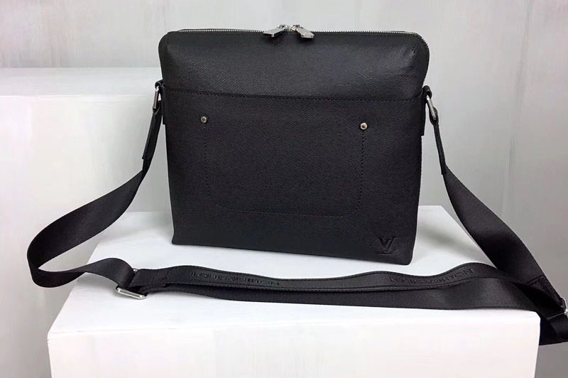 Louis Vuitton Grigori Messenger Pm Taiga Leather M30238 Black