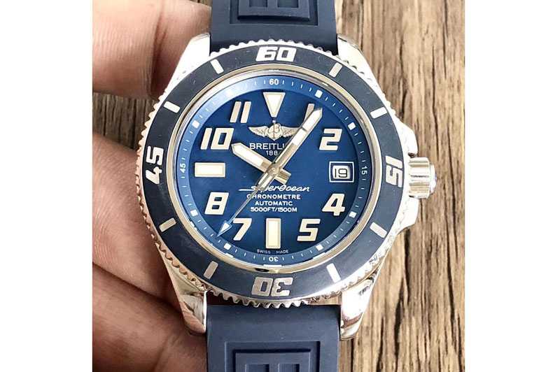 Breitling SuperOcean Abyss A17364 42mm ZF 1:1 Best Edition Blue Dial Blue Inner on Blue rubber strap A2824