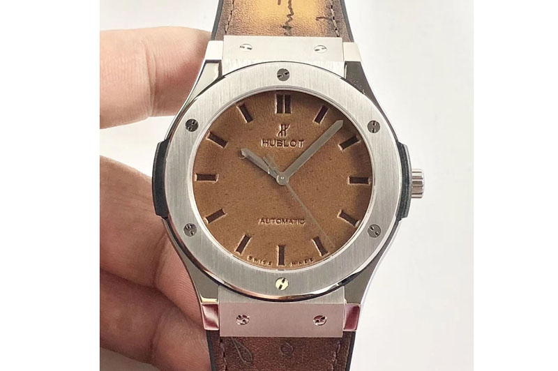 Hublot Classic Fusion 45mm SS Berluti Scritto Brown Leather Dial on Brown Gummy Strap A2892