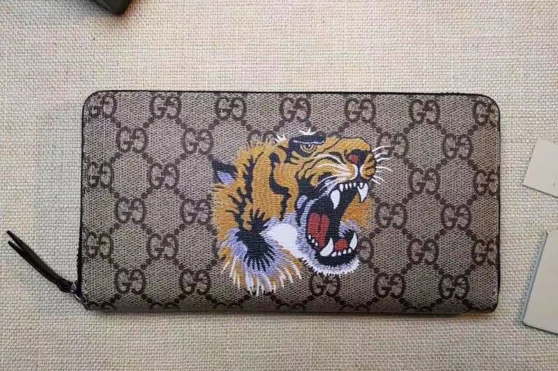 Gucci 451273 Tiger print GG Supreme zip around wallet