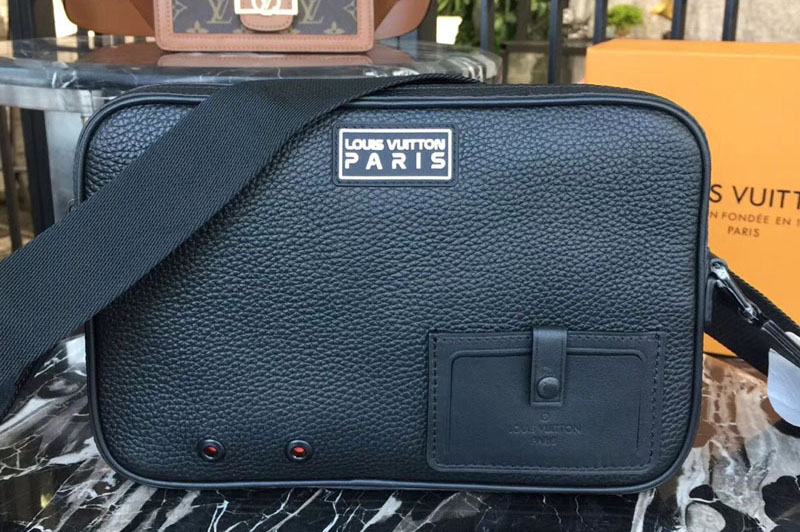 Louis Vuitton M52767 LV Messenger Taurillon leather Bags