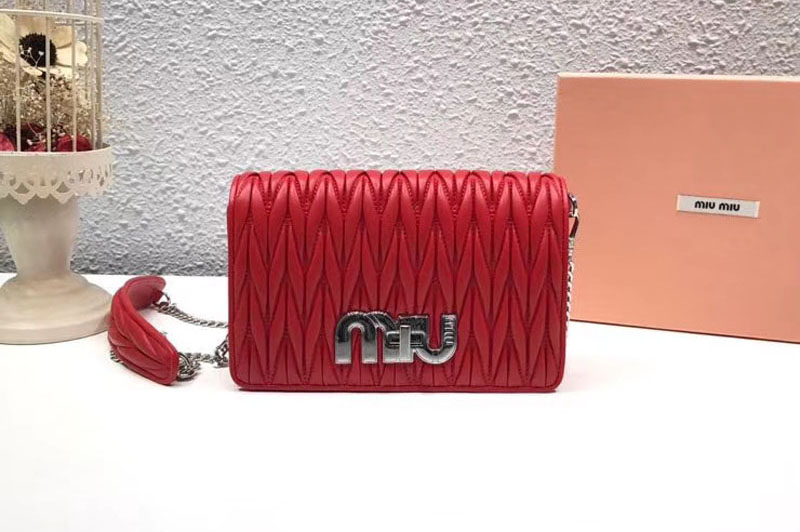 Miu Miu Matelasse Nappa Leather Tote Bag 5BF069 Red