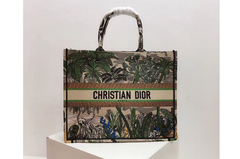 Dior M1286 Book Tote 42mm bag in embroidered canvas With a Leaf green