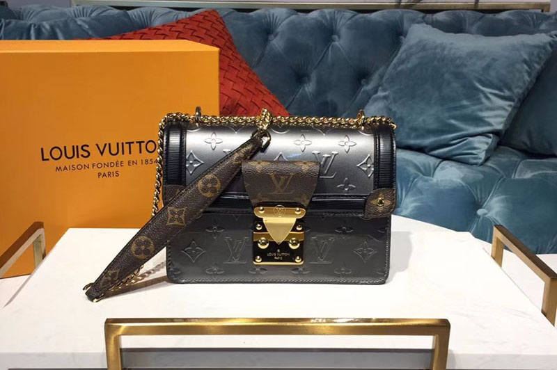 Louis Vuitton M90442 LV Wynwood Bags Monogram Vernis Grey