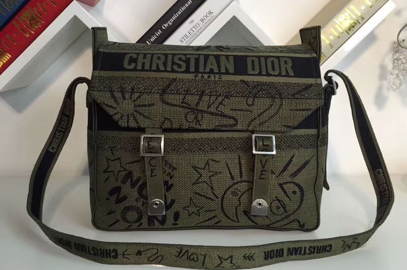 Dior M1291 Diorcamp messenger bag in canvas embroidered