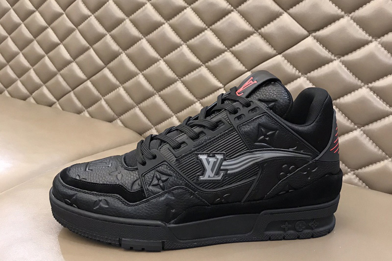 Louis Vuitton 1A8AGO LV Trainer sneaker in Black Calf leather