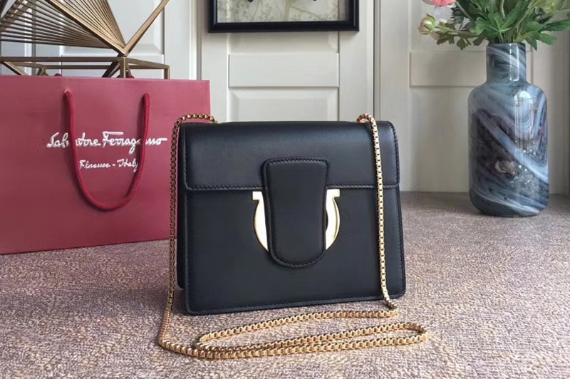 Ferragamo 21F893 Gancini Bags With Front Flap Black Calfskin Leather