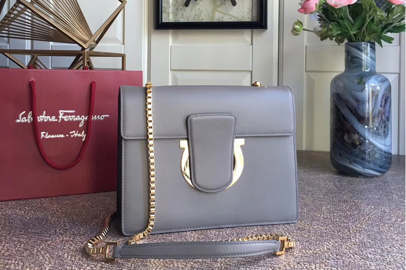 Ferragamo 21G671 Thalia Crossbody Flap bags in Gray calfskin leather