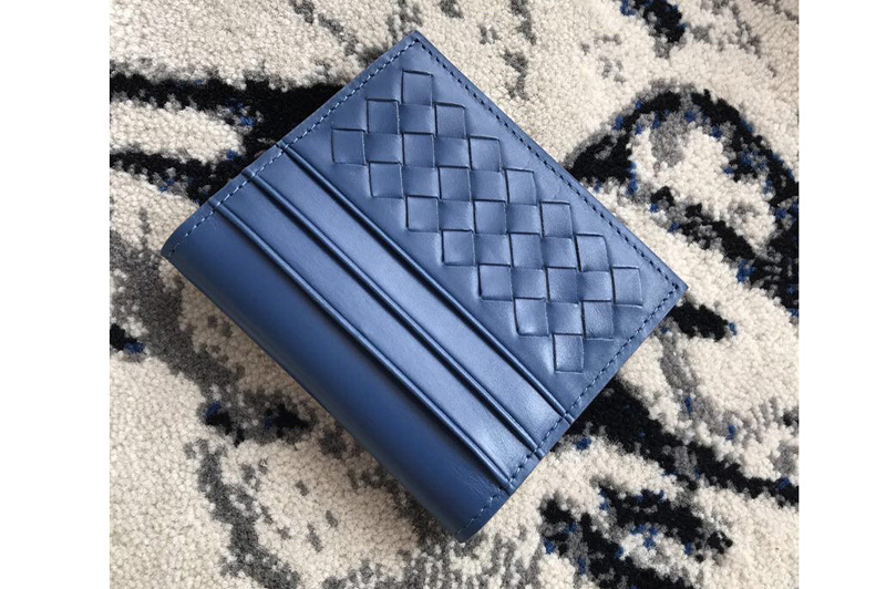 Bottega Veneta 442257 Small bi-fold Wallet in Blue calf leather
