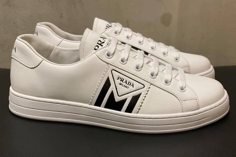 Prada 4E3544 New Avenue Leather Sneakers in White calf leather With Black Logo