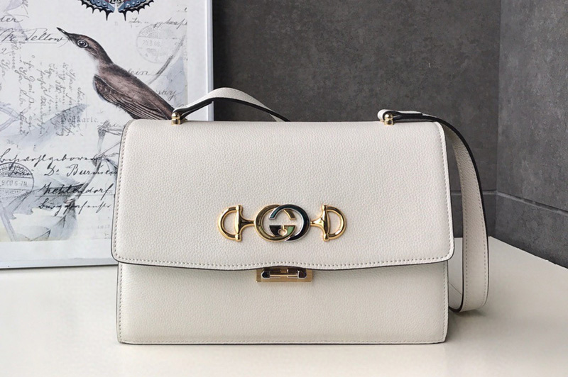 Gucci 576388 Zumi grainy leather small shoulder bag in White grainy leather