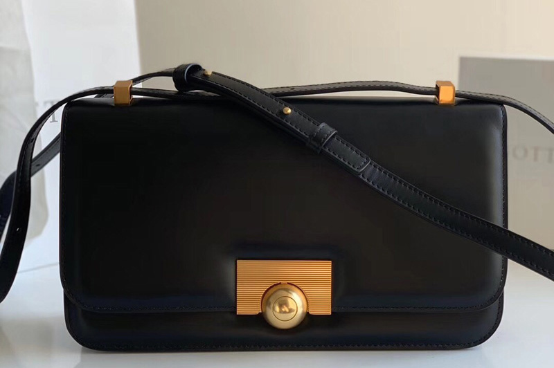 Bottega Veneta 578009 BV classic Shoulder bag in Black Calf Leather