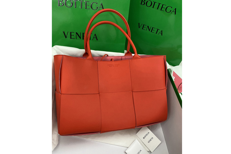Bottega Veneta 609175 Arco Tote Bag in Red Nappa leather