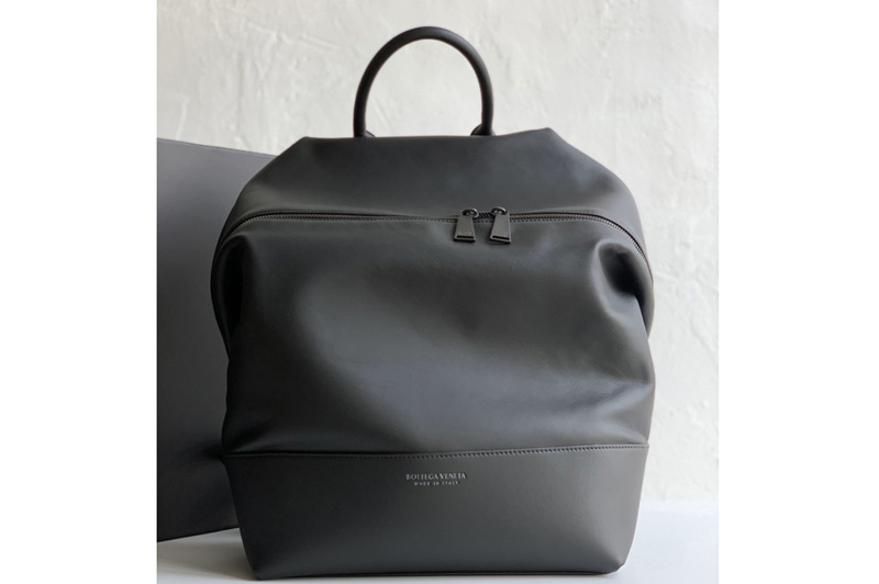 Bottega Veneta 612064 BV Backpack In Black Calfskin Leather