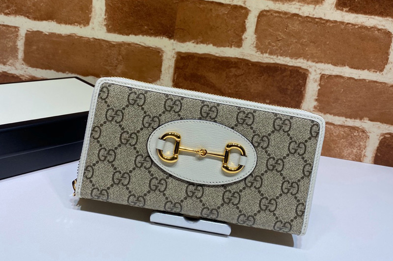 Gucci 621889 Gucci 1955 Horsebit zip around wallet in Beige/ebony GG Supreme canvas With White Leather