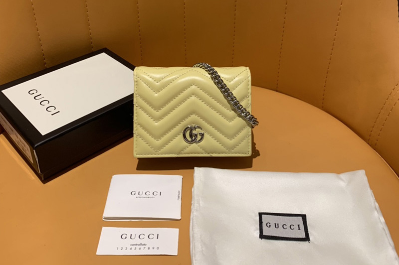 Gucci 625693 GG Marmont card case wallet in Yellow matelassé chevron leather with GG