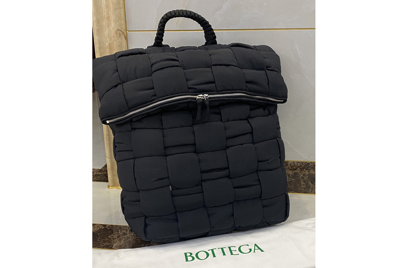 Bottega Veneta 628955 Fold-top padded backpack in Black nylon