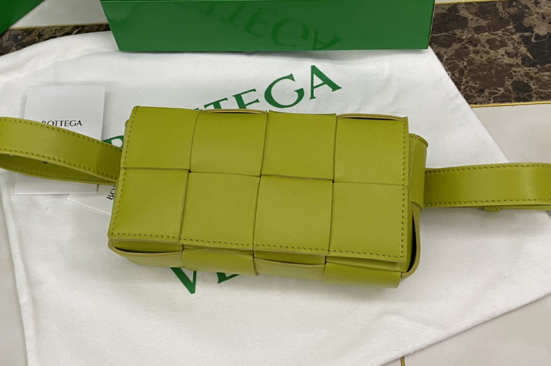 Bottega Veneta 639367 Cassette belt bag in Green Intrecciato Nappa leather