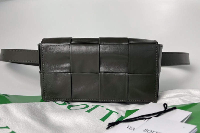 Bottega Veneta 651053 Mini Cassette Belt bag in Fondant Intrecciato Paper Calf leather