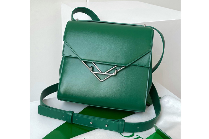Bottega Veneta 652391 The Clip Squared shoulder bag in Green Box Calf Leather