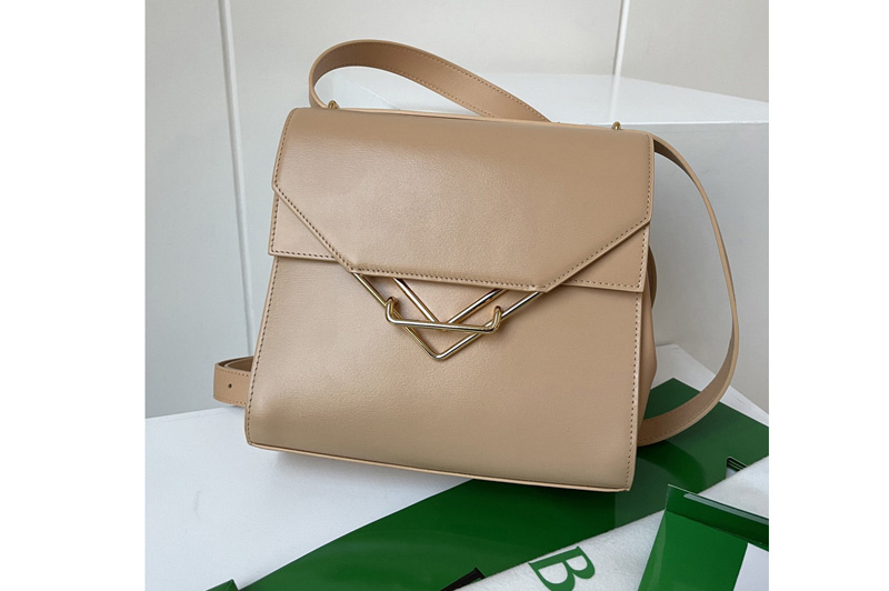 Bottega Veneta 652391 The Clip Squared shoulder bag in Almond Box Calf Leather