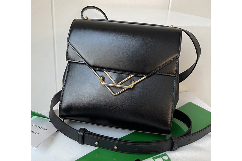 Bottega Veneta 652391 The Clip Squared shoulder bag in Black Box Calf Leather