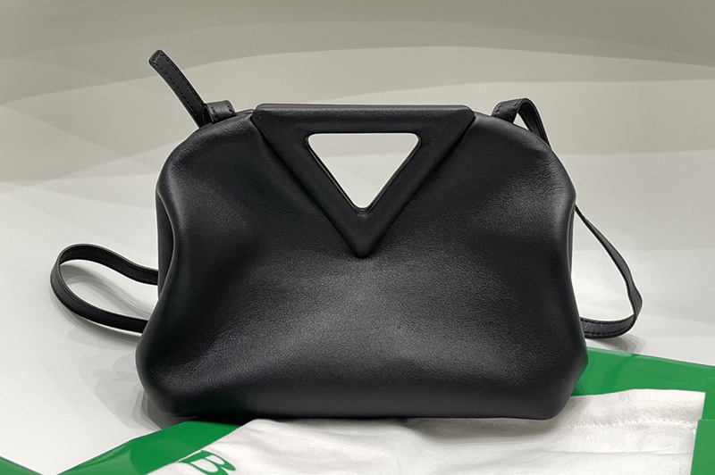 Bottega Veneta 658476 Point Leather top handle bag in Black Calf Leather