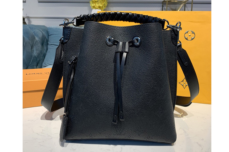 Louis Vuitton M55800 LV Muria bucket bag in Black Mahina Calf leather