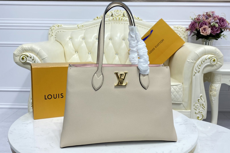 Louis Vuitton M57346 LV Lockme Shopper handbag In Greige Grained calf leather