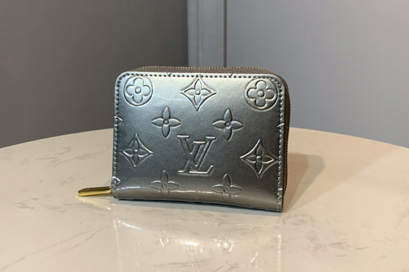 Louis Vuitton M60067 LV Zippy coin purse in Monogram Vernis Calf leather
