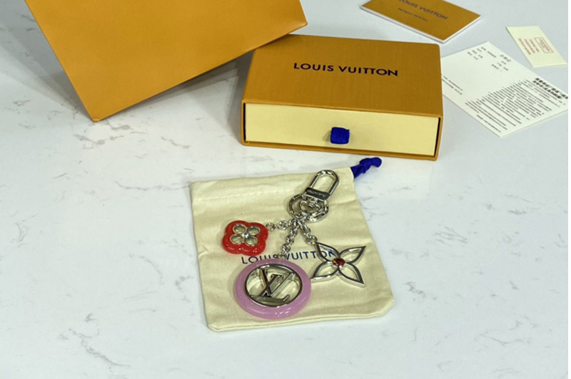 Louis Vuitton M64528 LV colorline bag charm and key holder