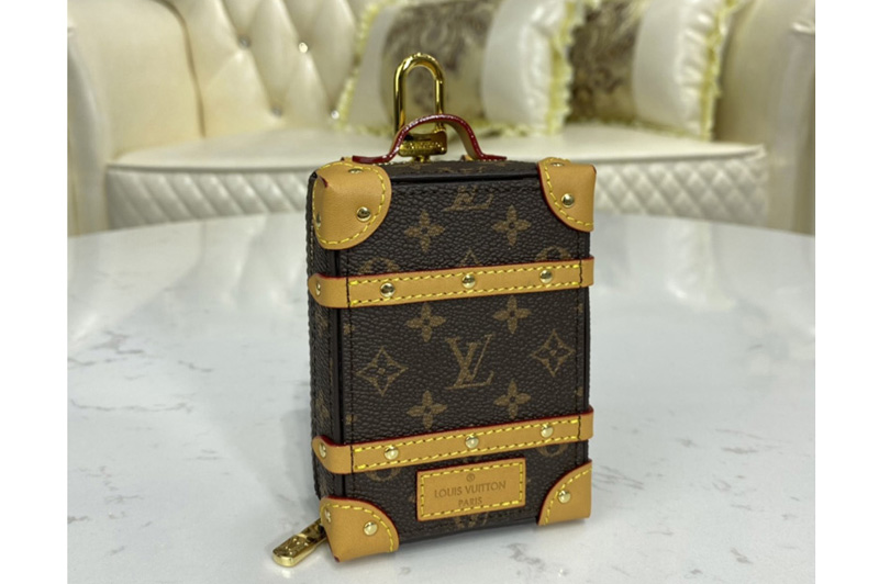 Louis Vuitton M69483 LV Soft Trunk Backpack bag charm and key holder