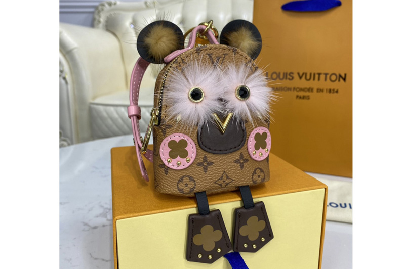 Louis Vuitton M69552 LV Palm Springs Bear bag charm and key holder on Monogram canvas, mink, leather
