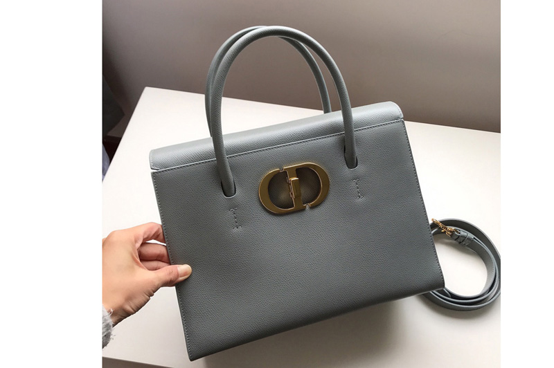 Christian Dior M9306 Dior Large St Honoré tote bag in Gray Grained Calfskin
