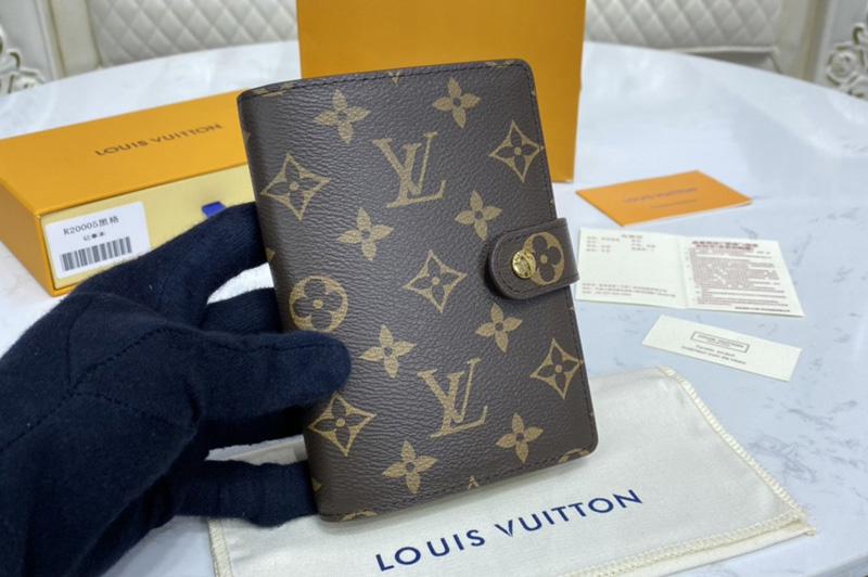 Louis Vuitton R20005 LV Small Ring Agenda Cover in Monogram canvas