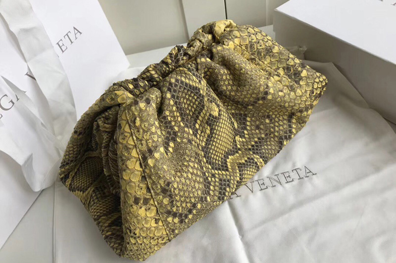 Bottega Veneta 576227 Pouch in Gold Python Leather