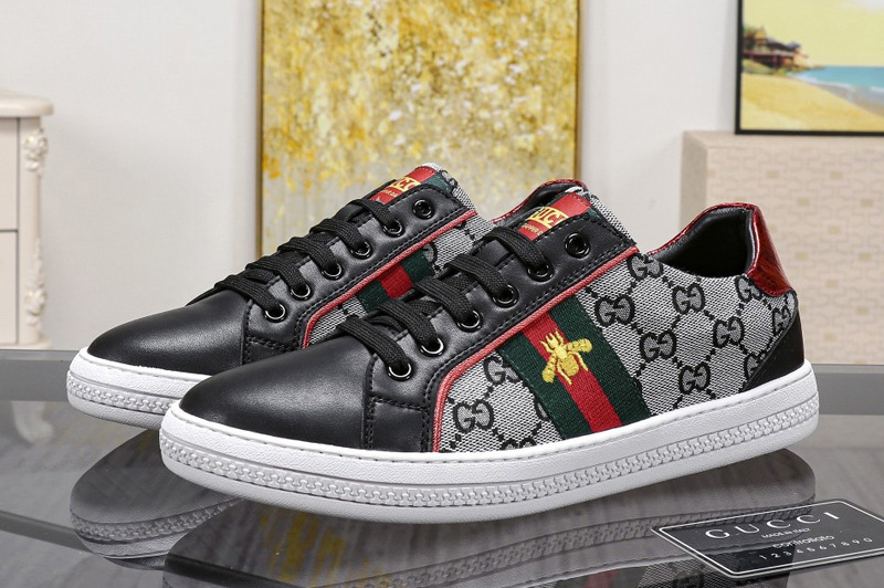 Men's Gucci Ace GG Supreme Bee sneaker Black/grey GG Supreme canvas with Bee print