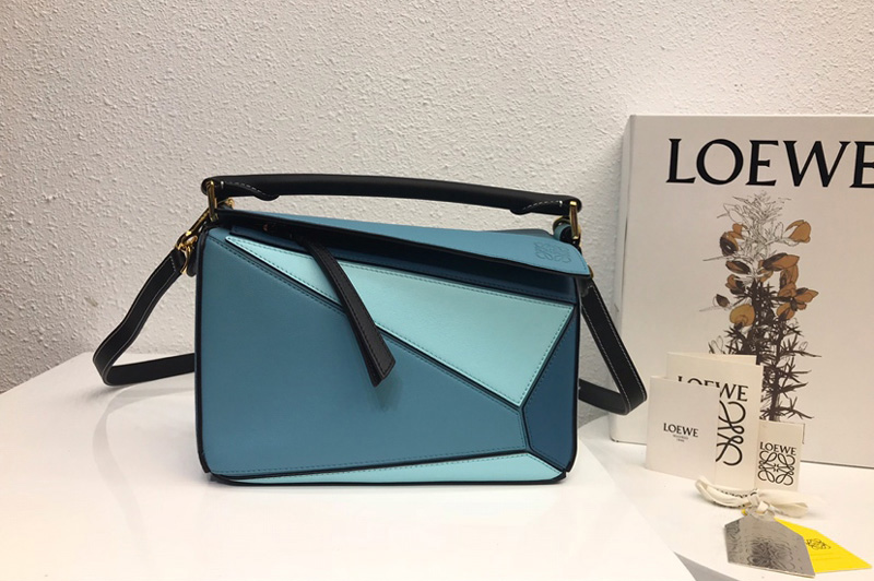 Loewe Small Puzzle bag in Blue/Light Blue classic calfskin
