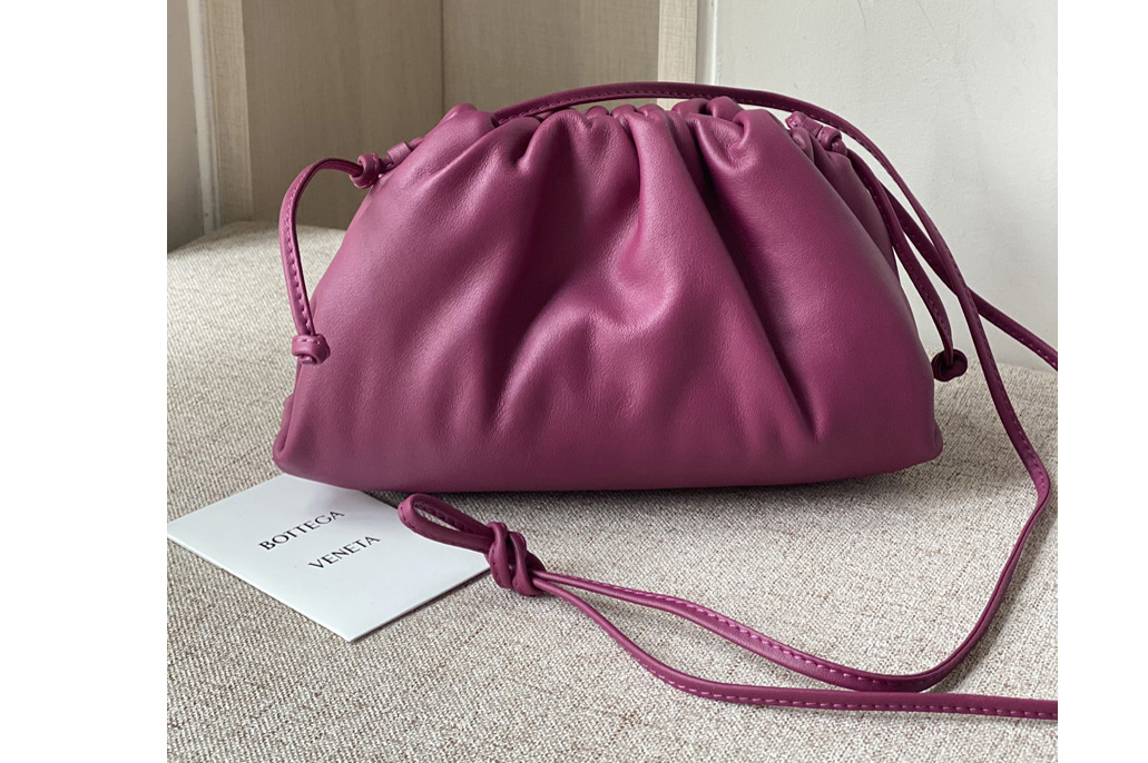 Bottega Veneta 576227 pouch bag Soft voluminous clutch in Pink leather