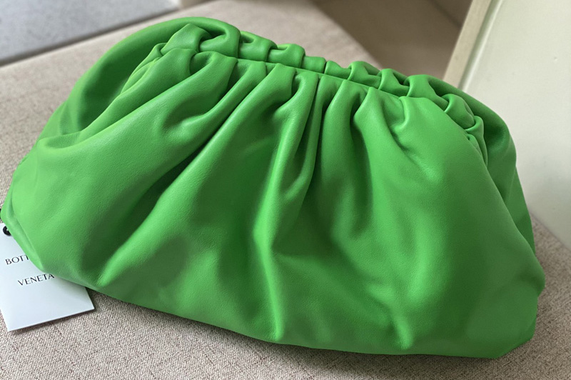 Bottega Veneta 576227 pouch bag Soft oversize clutch in Green Nappa leather