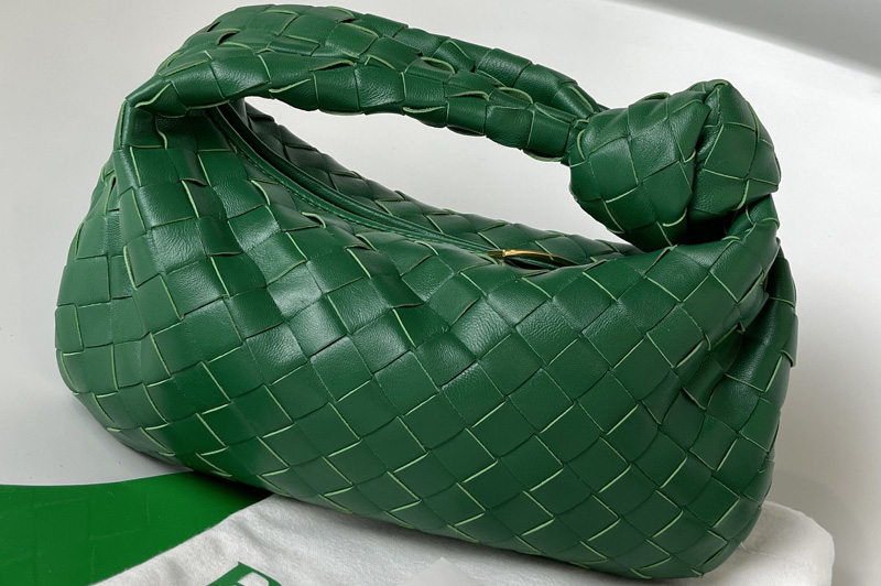 Bottega Veneta 609409 Mini Jodie Rounded hobo bag in Green Intrecciato leather